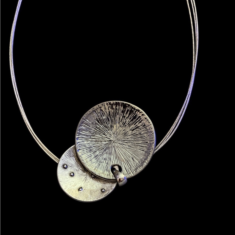 Elegant Silver Tone Double Pendant Necklace - Picture 5 of 7